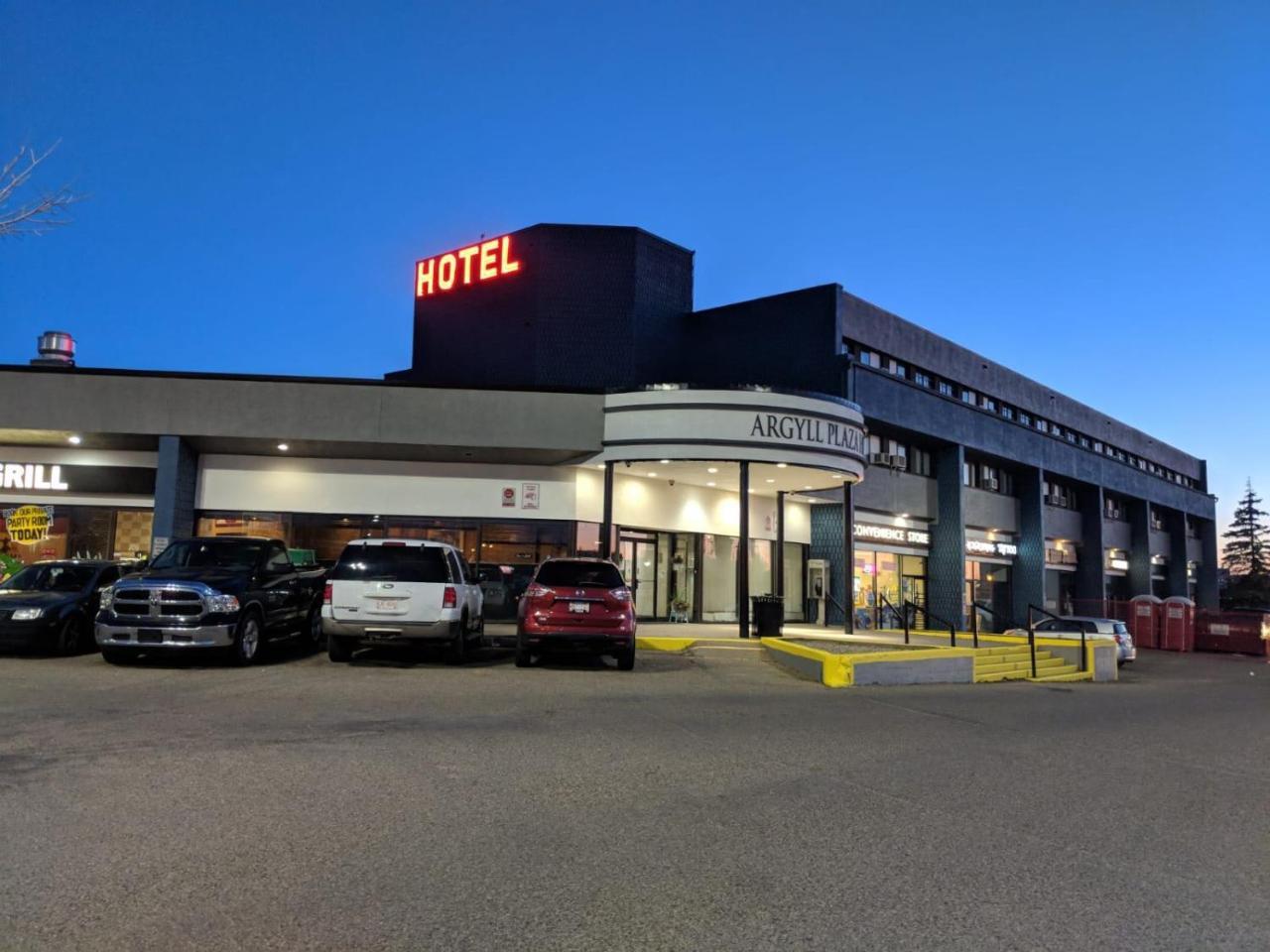 Argyll Plaza Hotel 에드먼턴 외부 사진